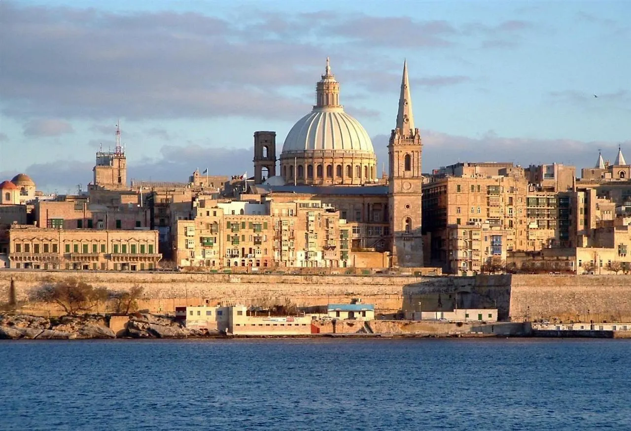 Apartment Modern-Luxury In Tigne Point W/ Pool, Best Location Sliema